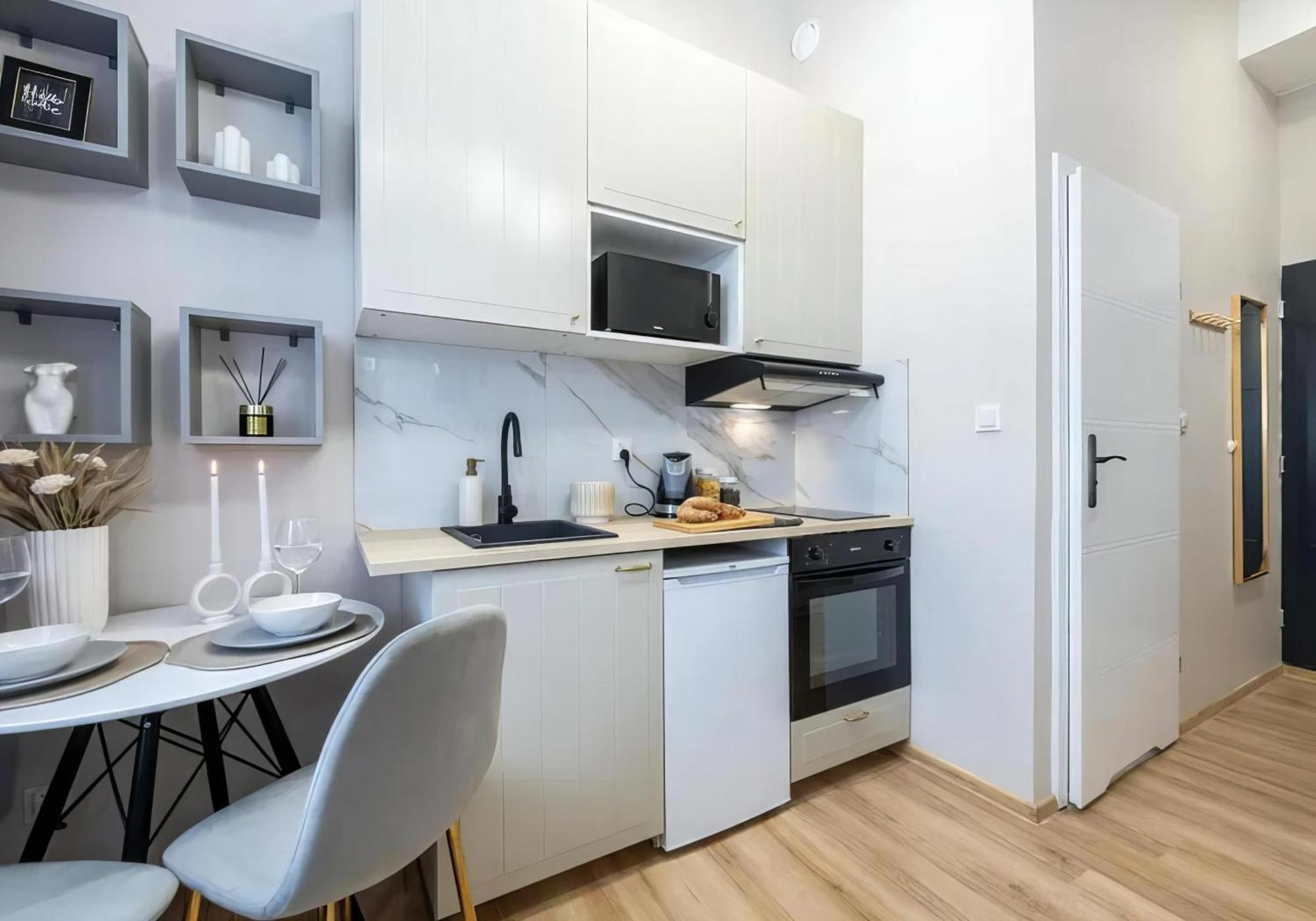 Q2 Warsaw Apartments Bagian luar foto